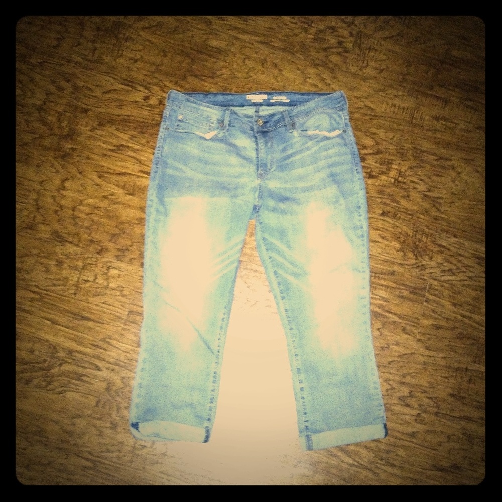 Levi's Modern Skinny Crop Jeans